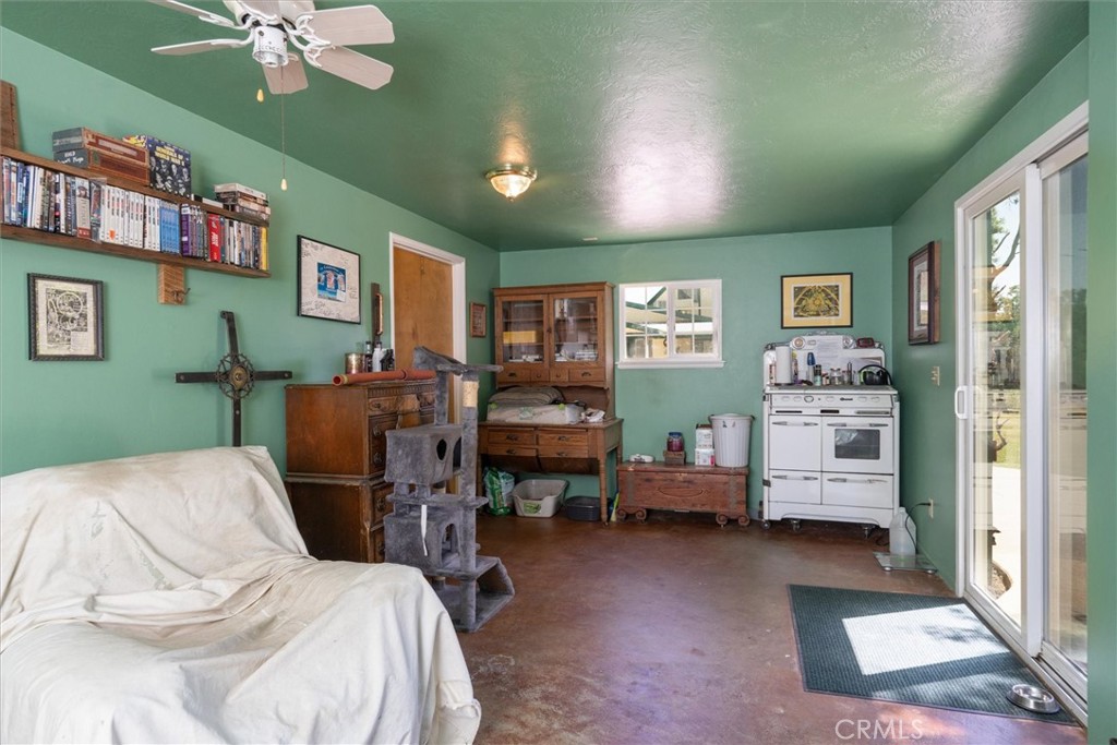 2669 Triangle Road Property Photo 37