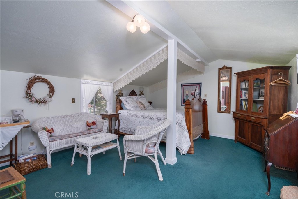 2669 Triangle Road Property Photo 41