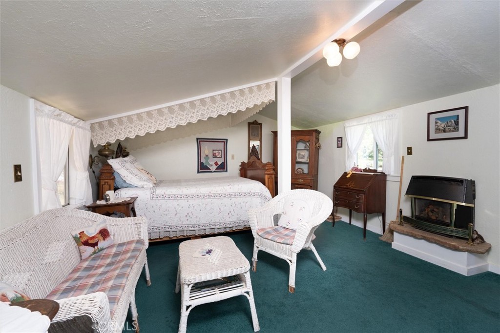 2669 Triangle Road Property Photo 45