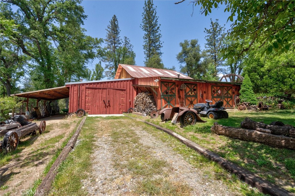 2669 Triangle Road Property Photo 53