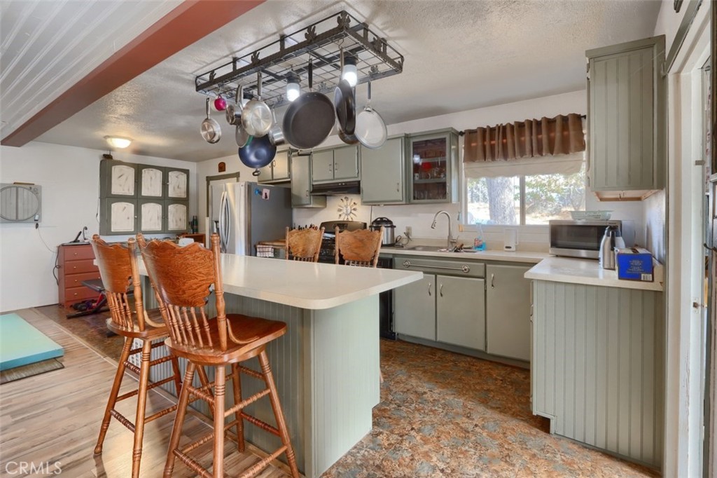 4395 Old Oak Lane Property Photo 8