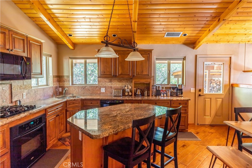 49760 Sundance Place Property Photo 4