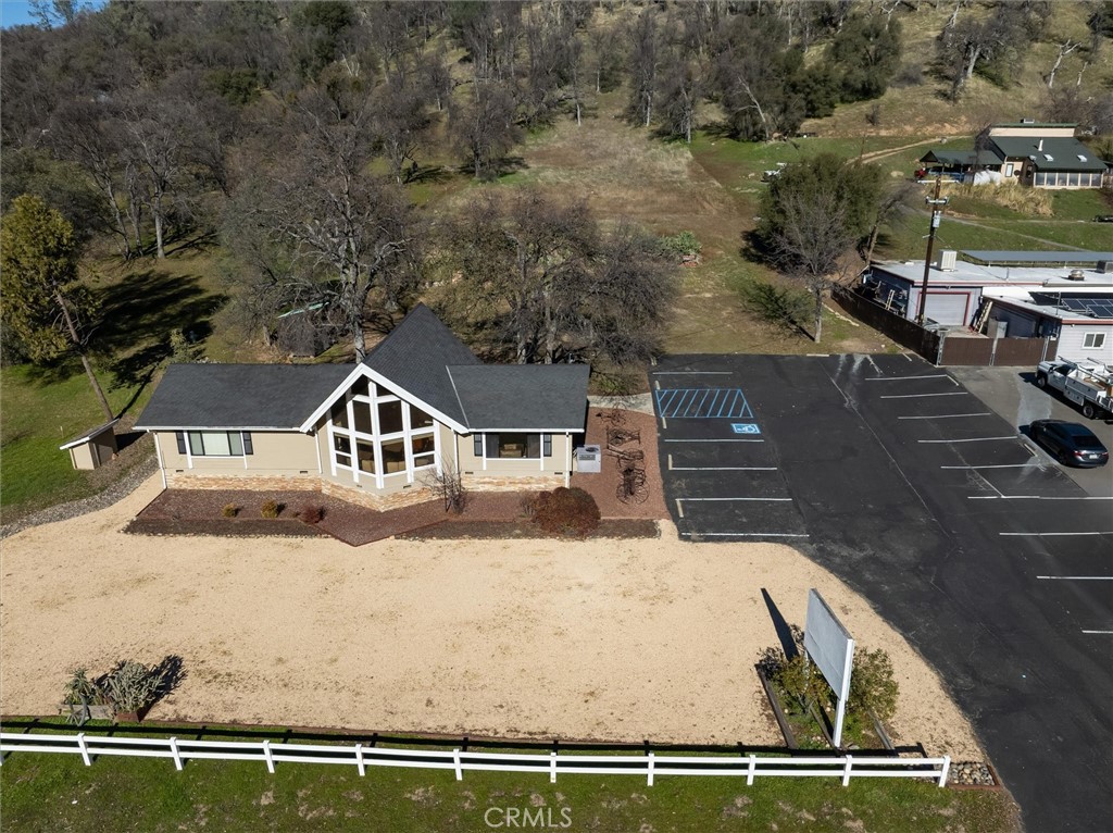 35674 Highway 41 Property Photo 7