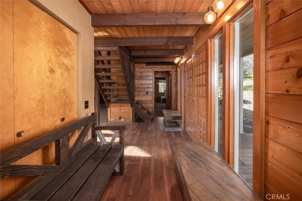 35674 Highway 41 Property Photo 9