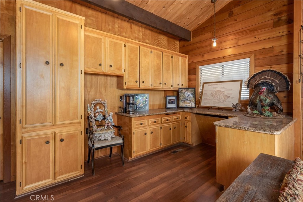 35674 Highway 41 Property Photo 16