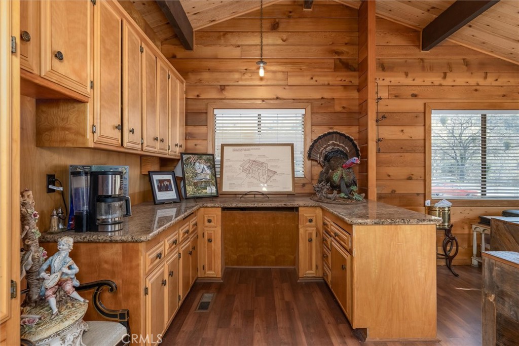 35674 Highway 41 Property Photo 17