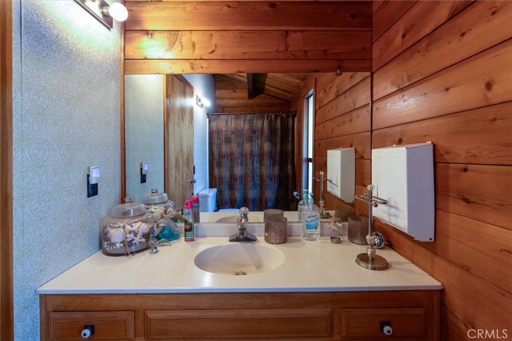 35674 Highway 41 Property Photo 21