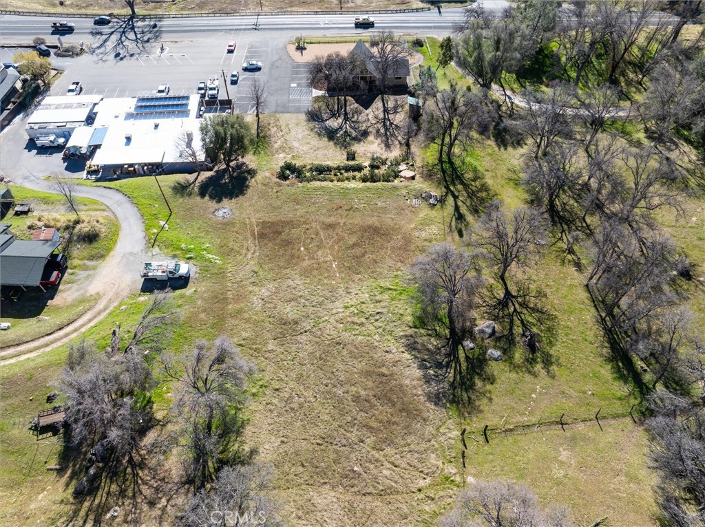 35674 Highway 41 Property Photo 37