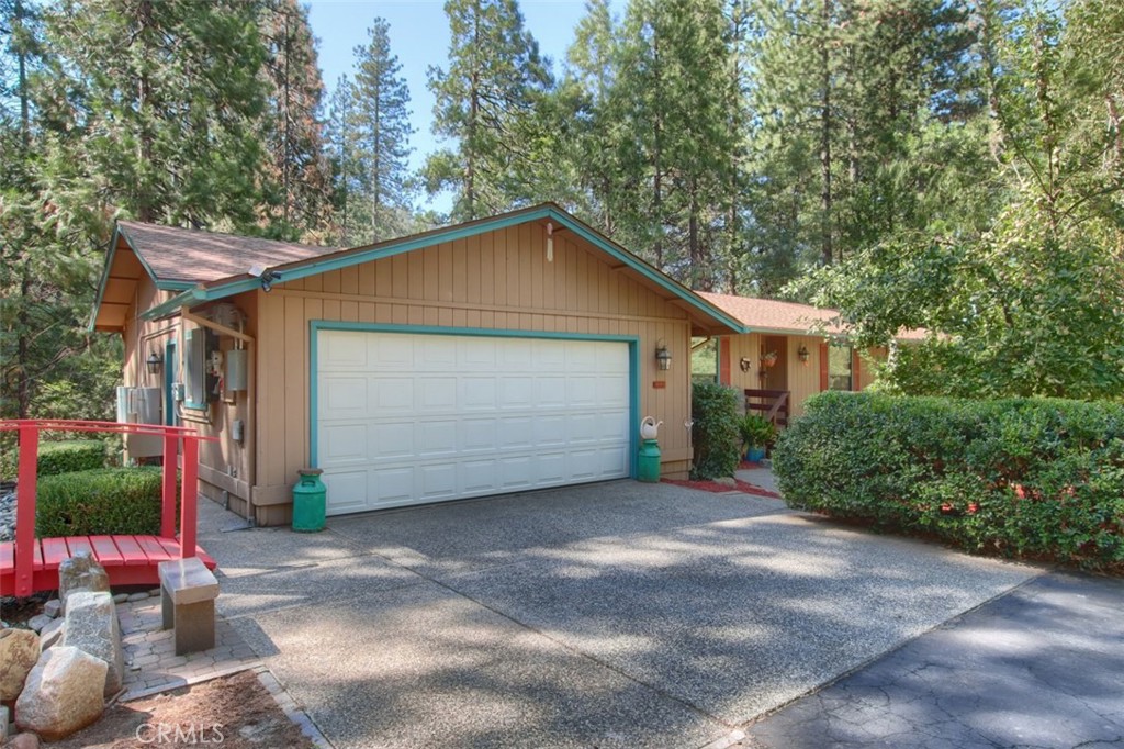 36555 Mudge Ranch Road Property Photo 1