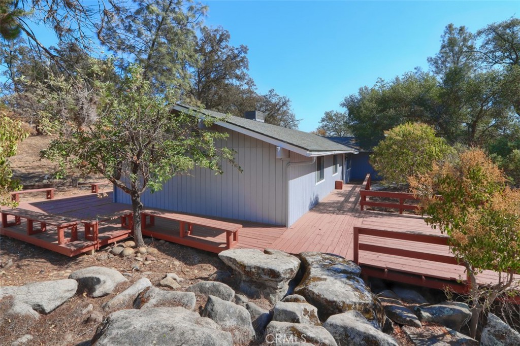 42571 Long Hollow Drive Property Photo 3