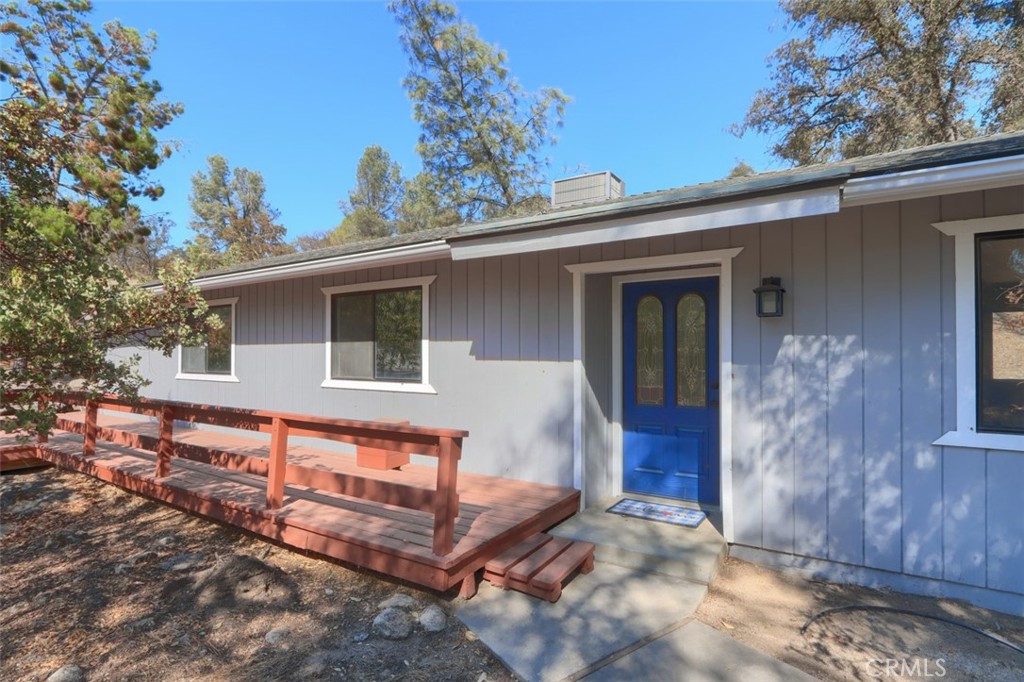 42571 Long Hollow Drive Property Photo 4