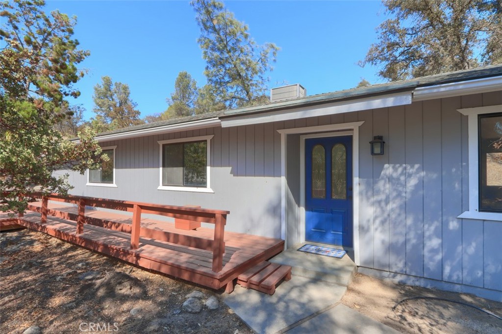 42571 Long Hollow Drive Property Photo 4