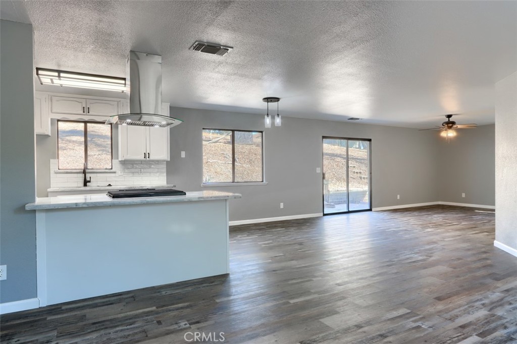 42571 Long Hollow Drive Property Photo 10