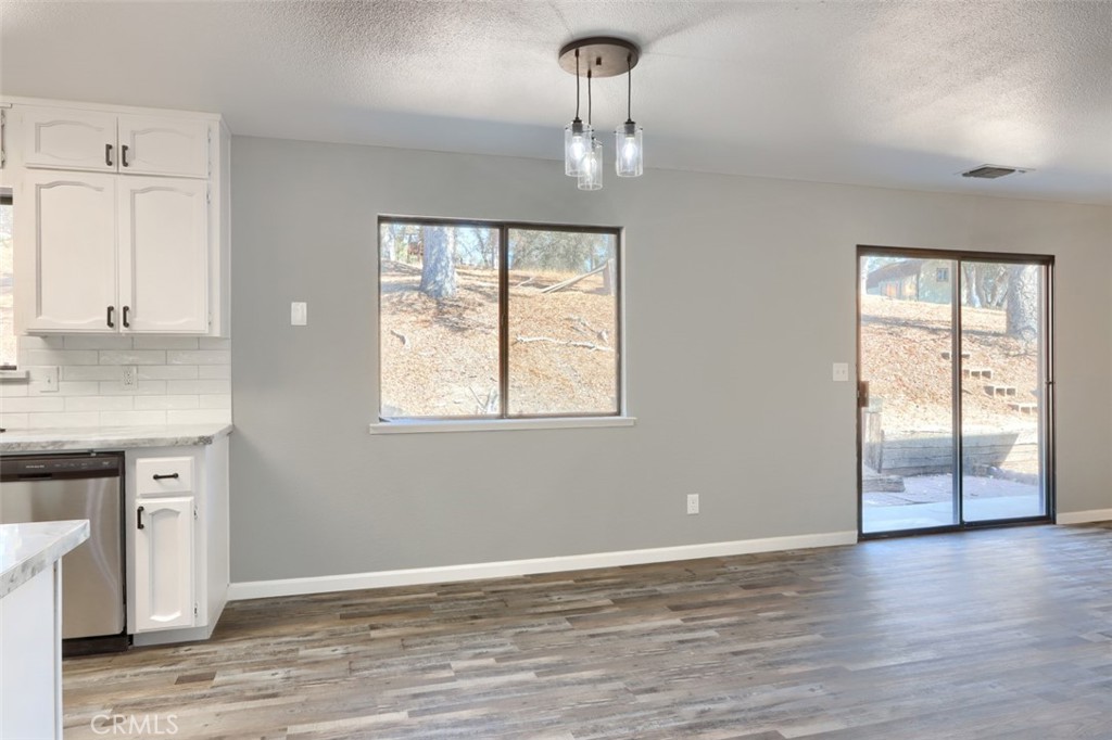 42571 Long Hollow Drive Property Photo 11