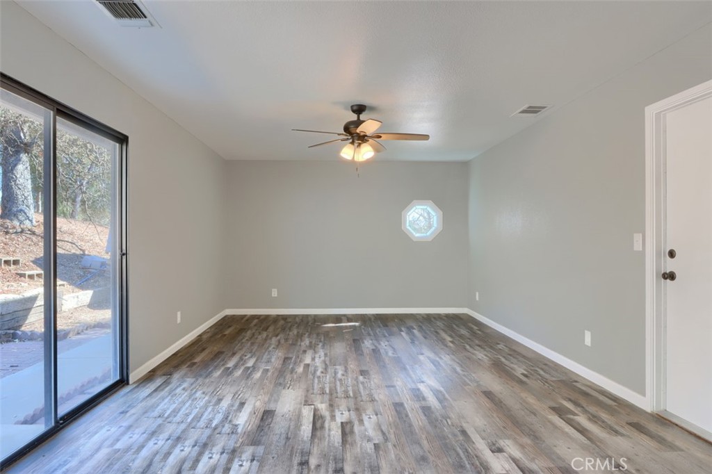 42571 Long Hollow Drive Property Photo 12