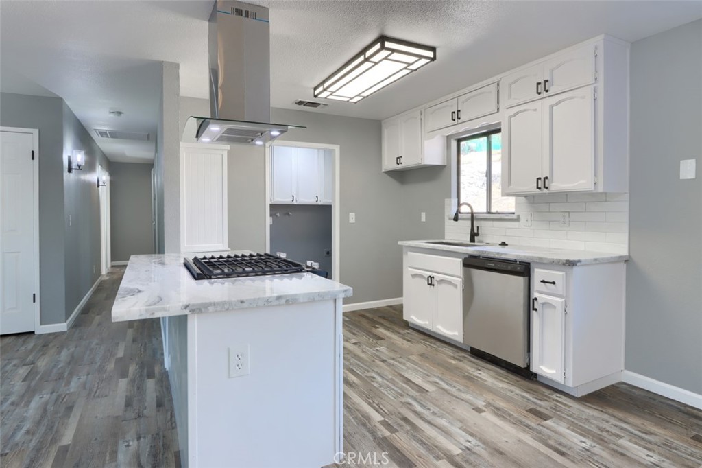 42571 Long Hollow Drive Property Photo 16
