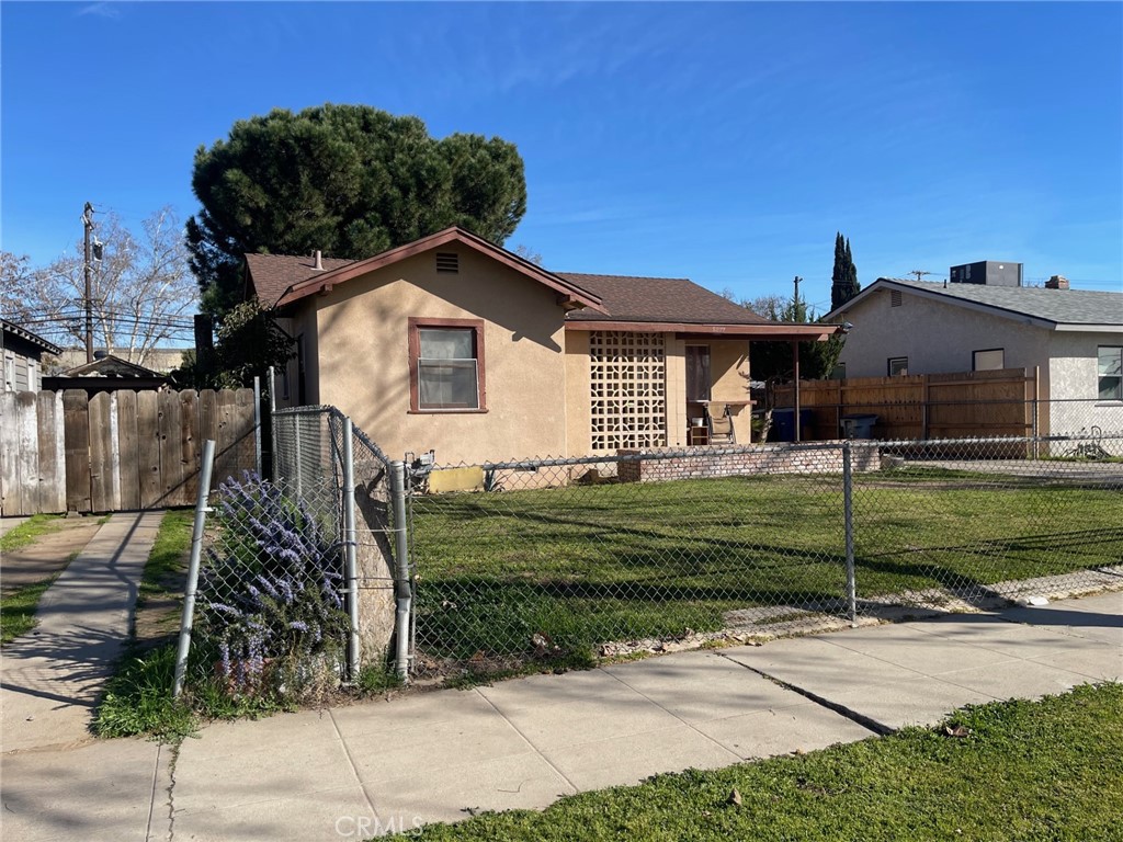 2377 S Lily Avenue Property Photo
