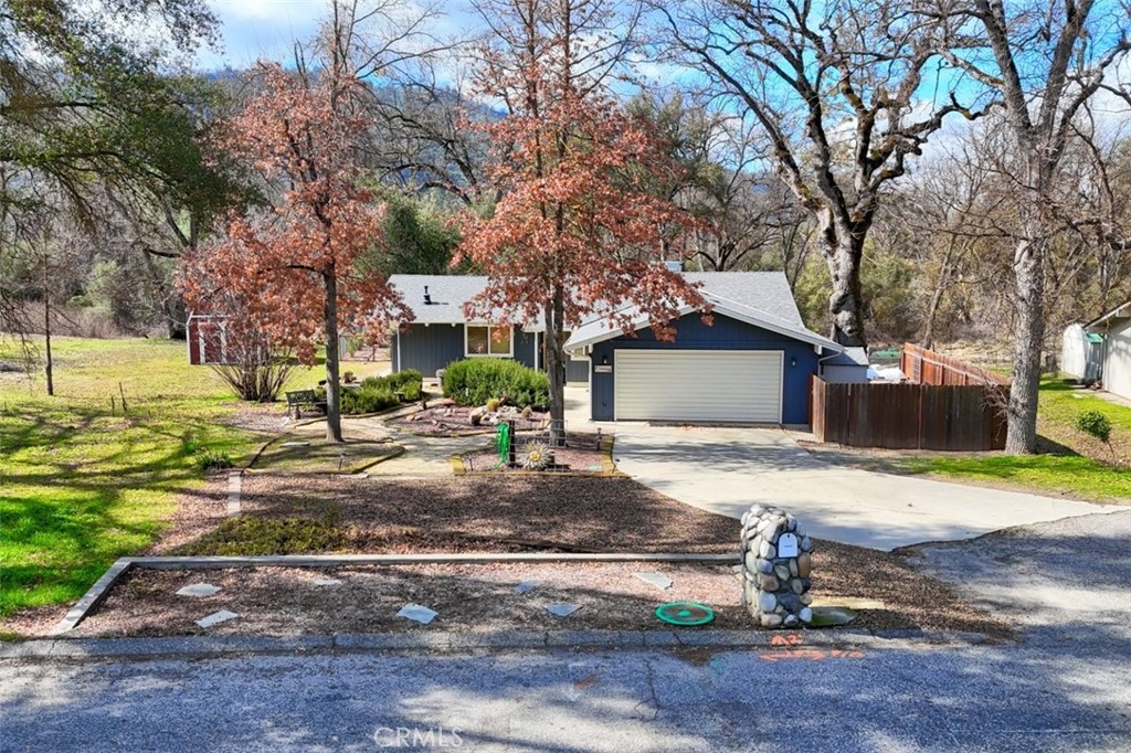 40668 Griffin Drive Property Photo