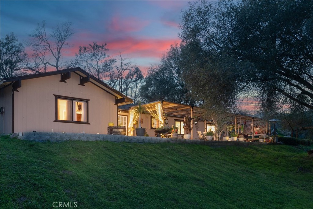 42612 John Muir Drive Property Photo