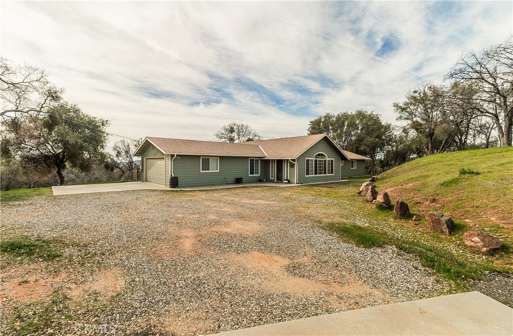47384 Veater Ranch Road Property Photo 2