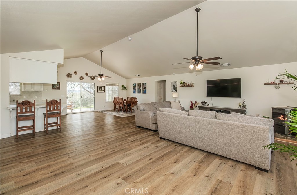 47384 Veater Ranch Road Property Photo 8