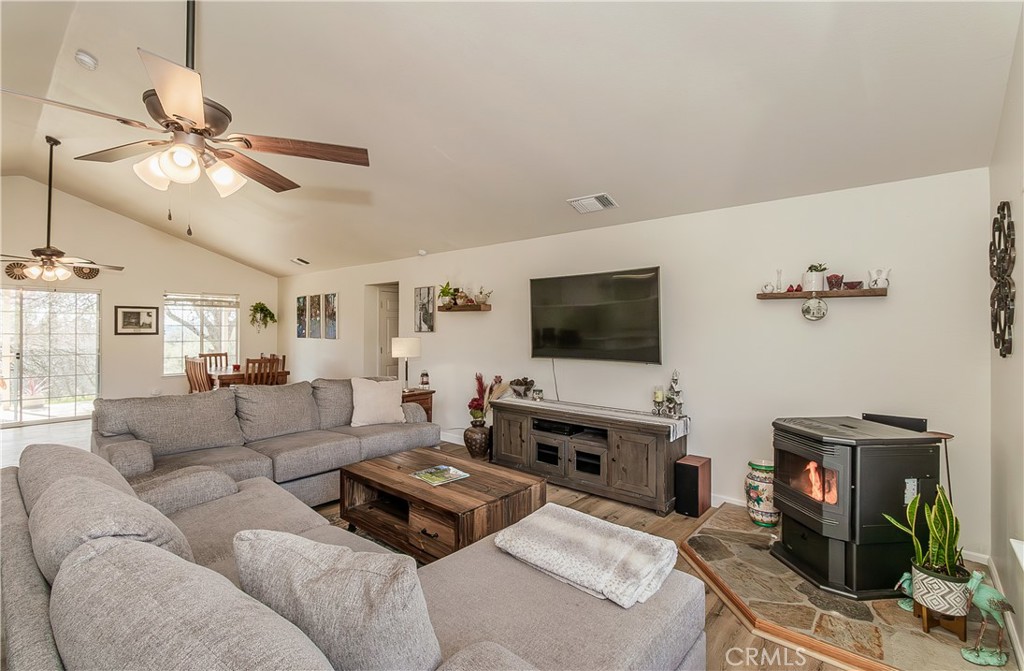 47384 Veater Ranch Road Property Photo 11