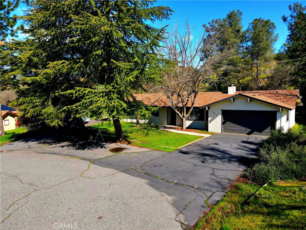 29619 Glacier Ct Property Photo