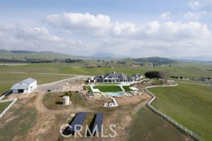 18300 Watts Valley Road Property Photo 5