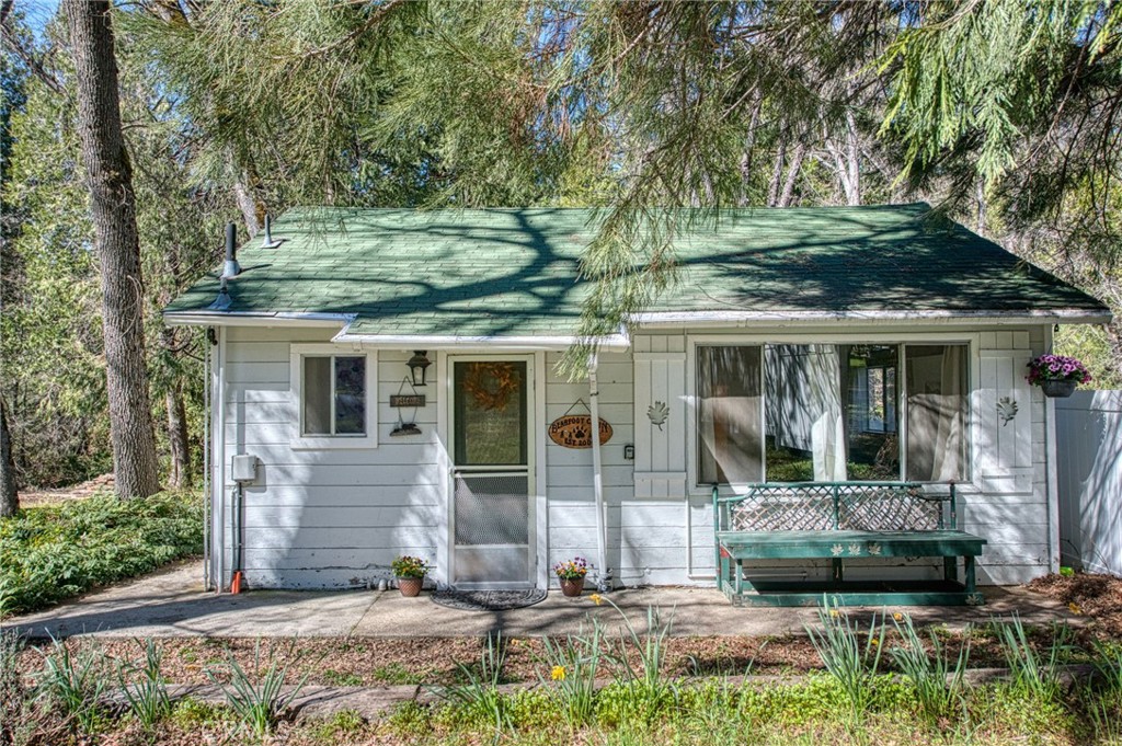 45144 Cedar Springs Rd Property Photo
