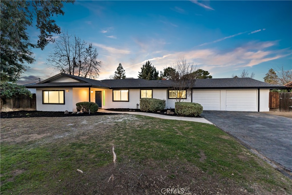 1232 W Mesa Avenue Property Photo 1