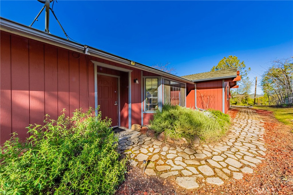 33067 Blue Vista Court Property Photo 1