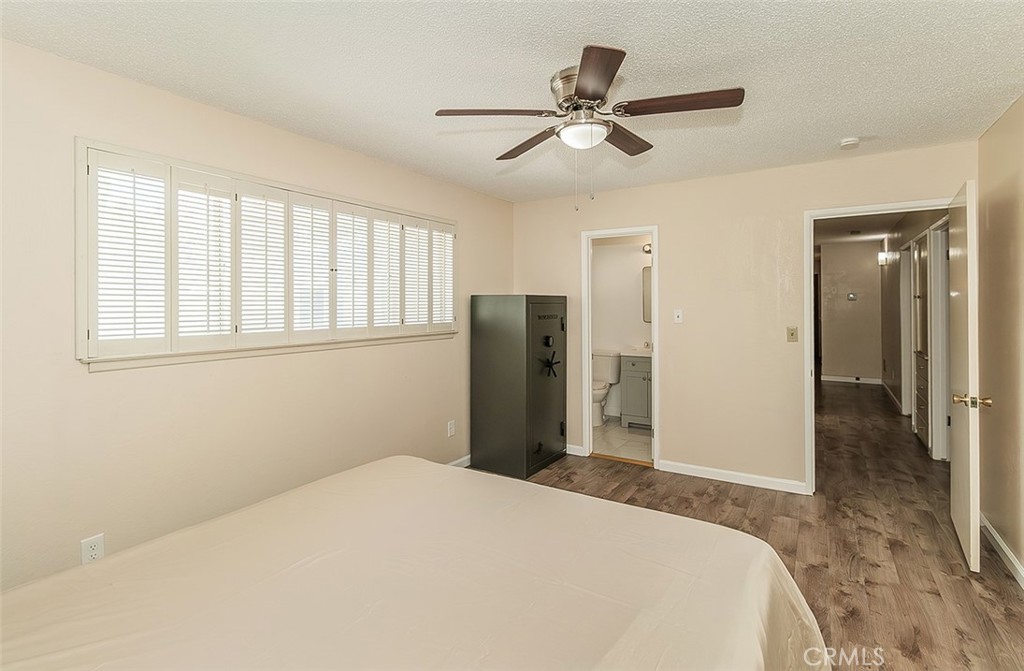 6026 N Winchester Avenue Property Photo 18
