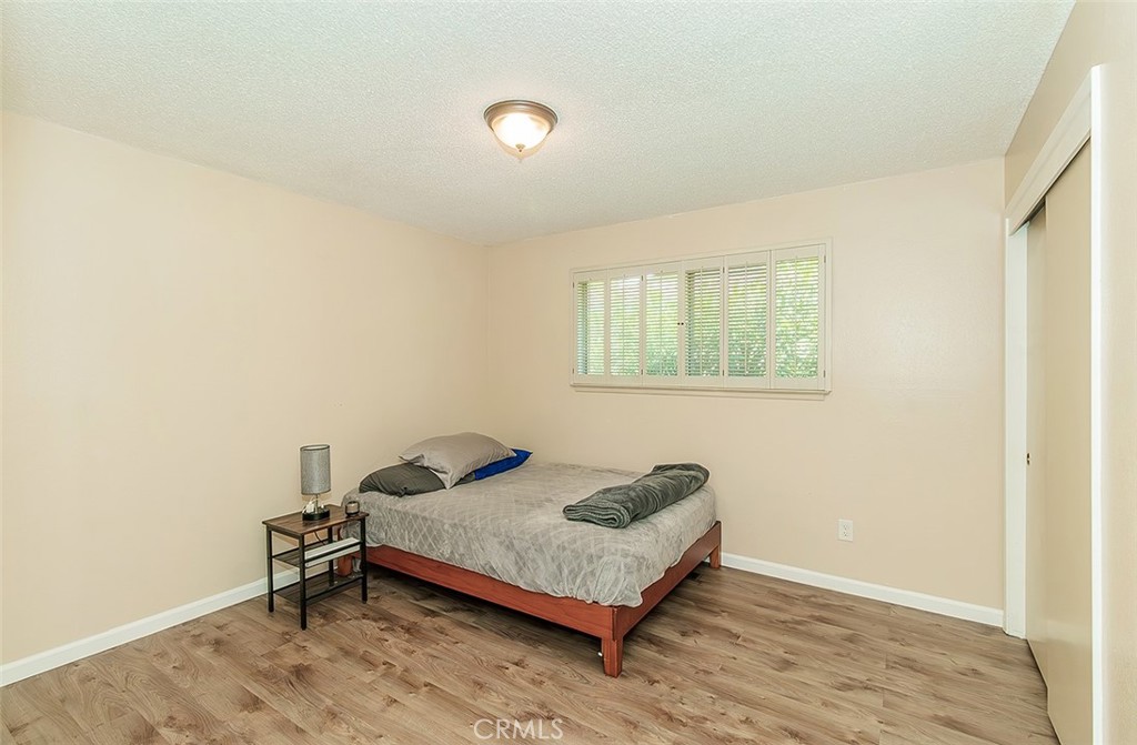 6026 N Winchester Avenue Property Photo 23