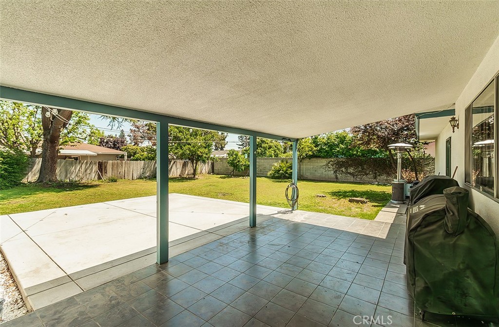 6026 N Winchester Avenue Property Photo 25