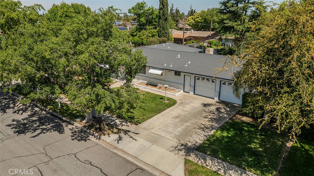 6026 N Winchester Avenue Property Photo 35