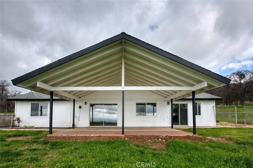 28383 Shady Oaks Road Property Photo 1