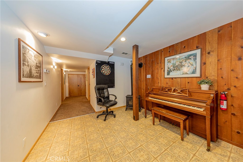 1163 Silvertip Lane Property Photo 17