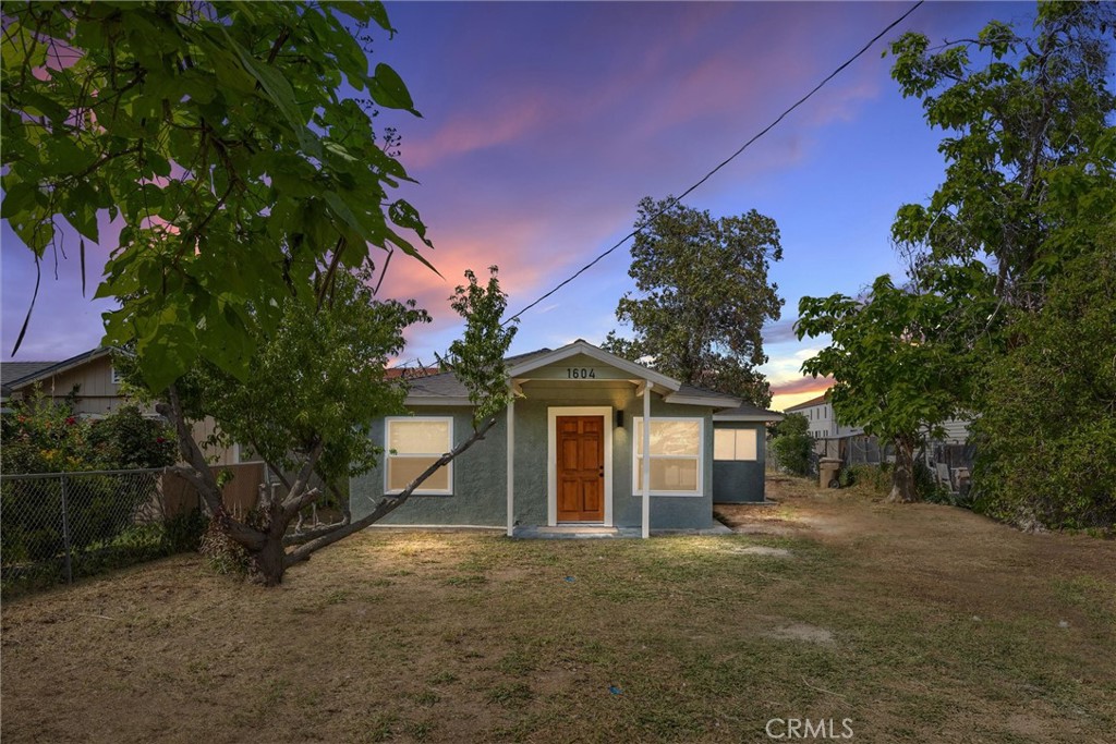 1604 Lisle Street Property Photo