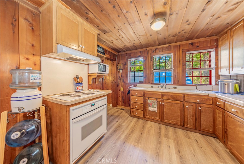 50054 Poplar Road Property Photo 9