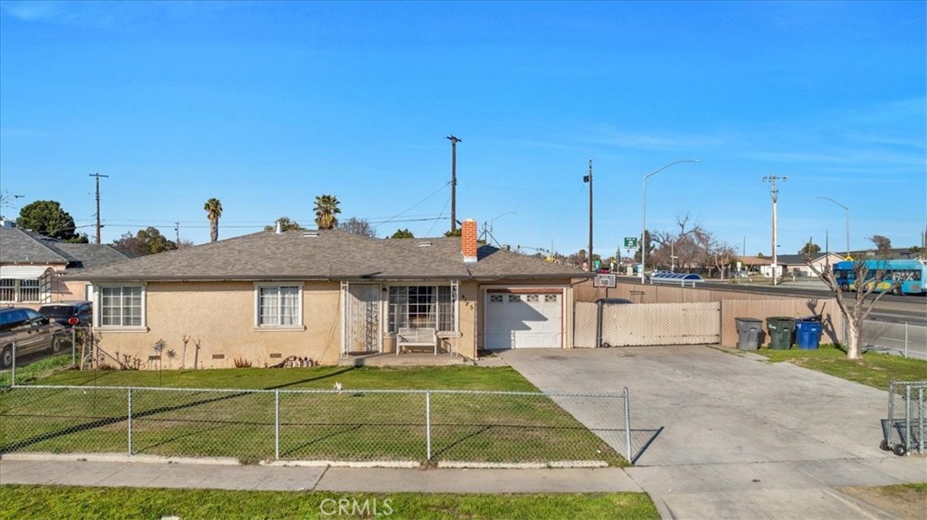 4185 E Turner Avenue Property Photo