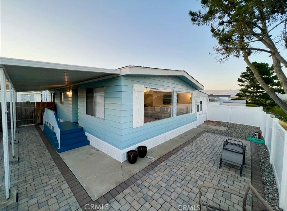 414 Santa Barbara Ave Property Photo