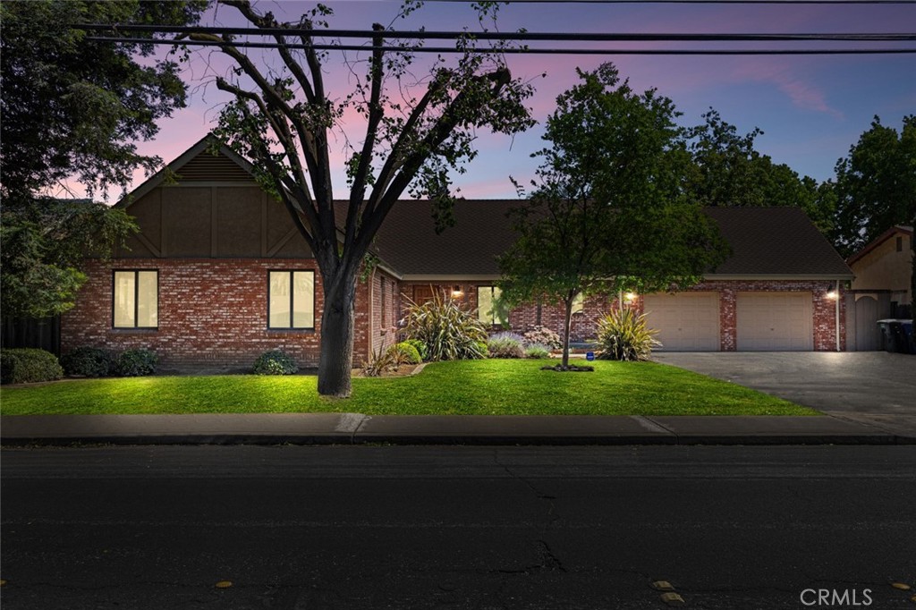 2604 Veneman Avenue Property Photo 1