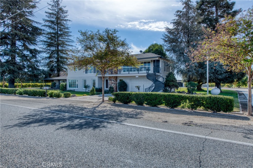 13155 W Shaw