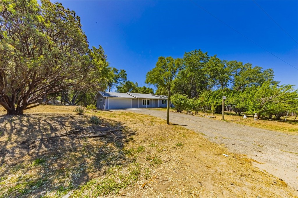 47200 Oneida Avenue Property Photo 1