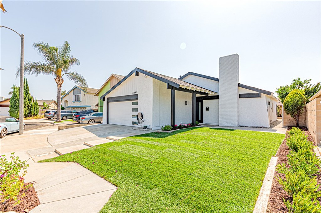 11591 Palawan Street Property Photo 1