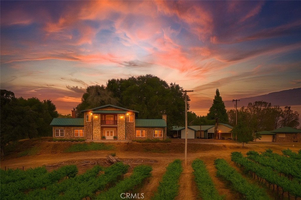 7551 Hunters Valley Road Property Photo 1