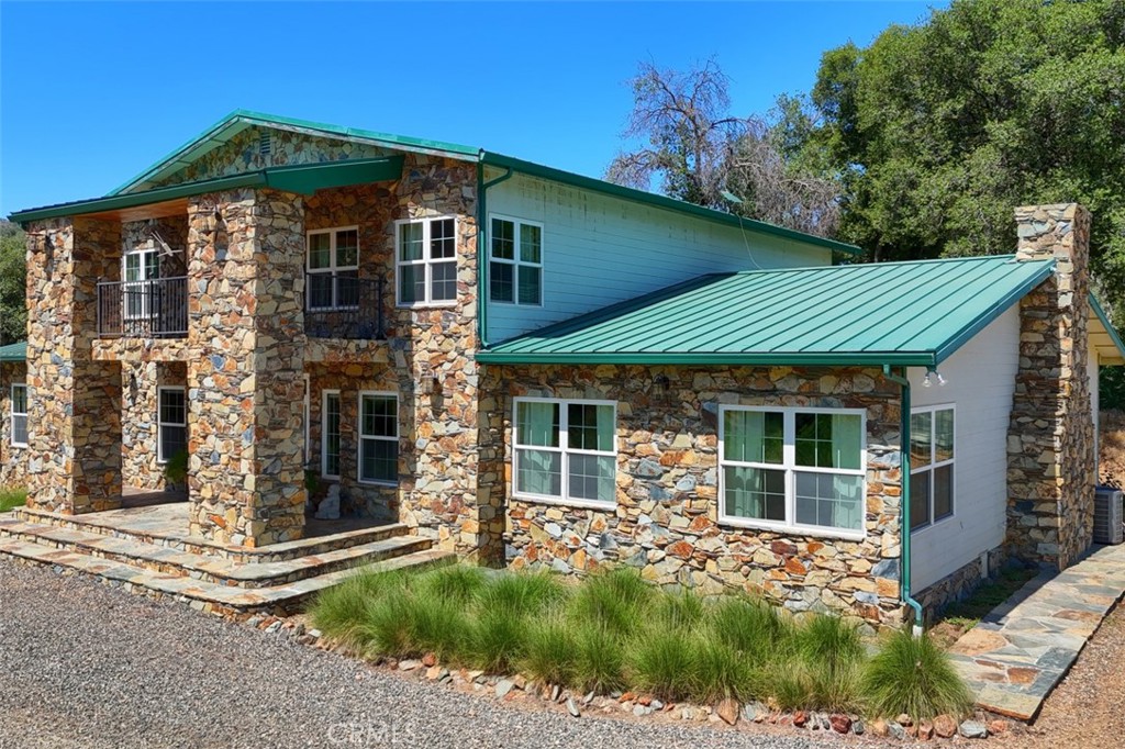 7551 Hunters Valley Road Property Photo 6