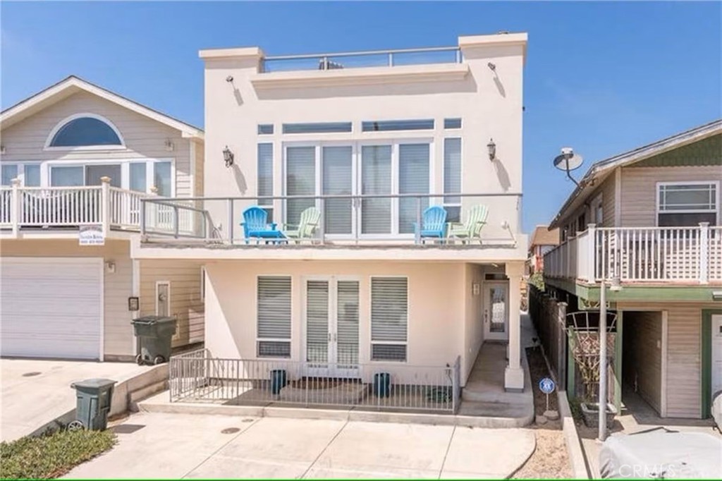 325 Juanita Avenue