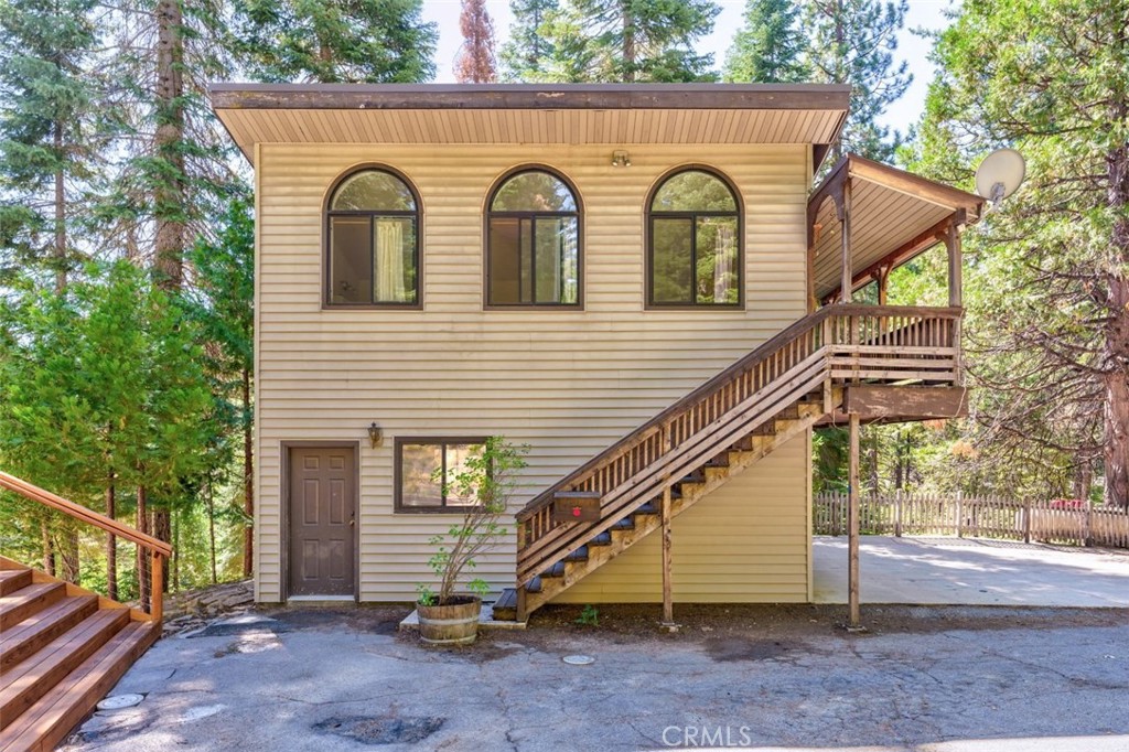 7731 Forest Drive Property Photo 2