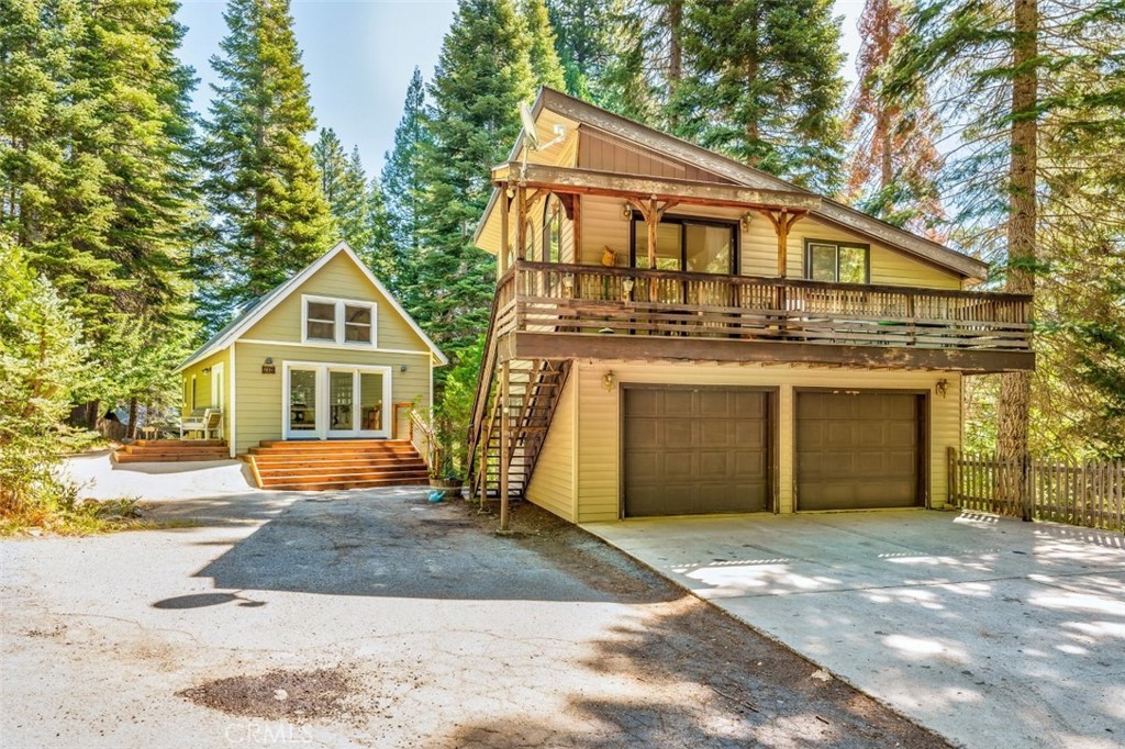 7731 Forest Drive Property Photo 3